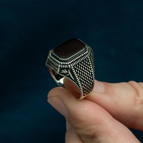 Black Onyx Stone Tulip Patterned Sterling Silver Men's Ring